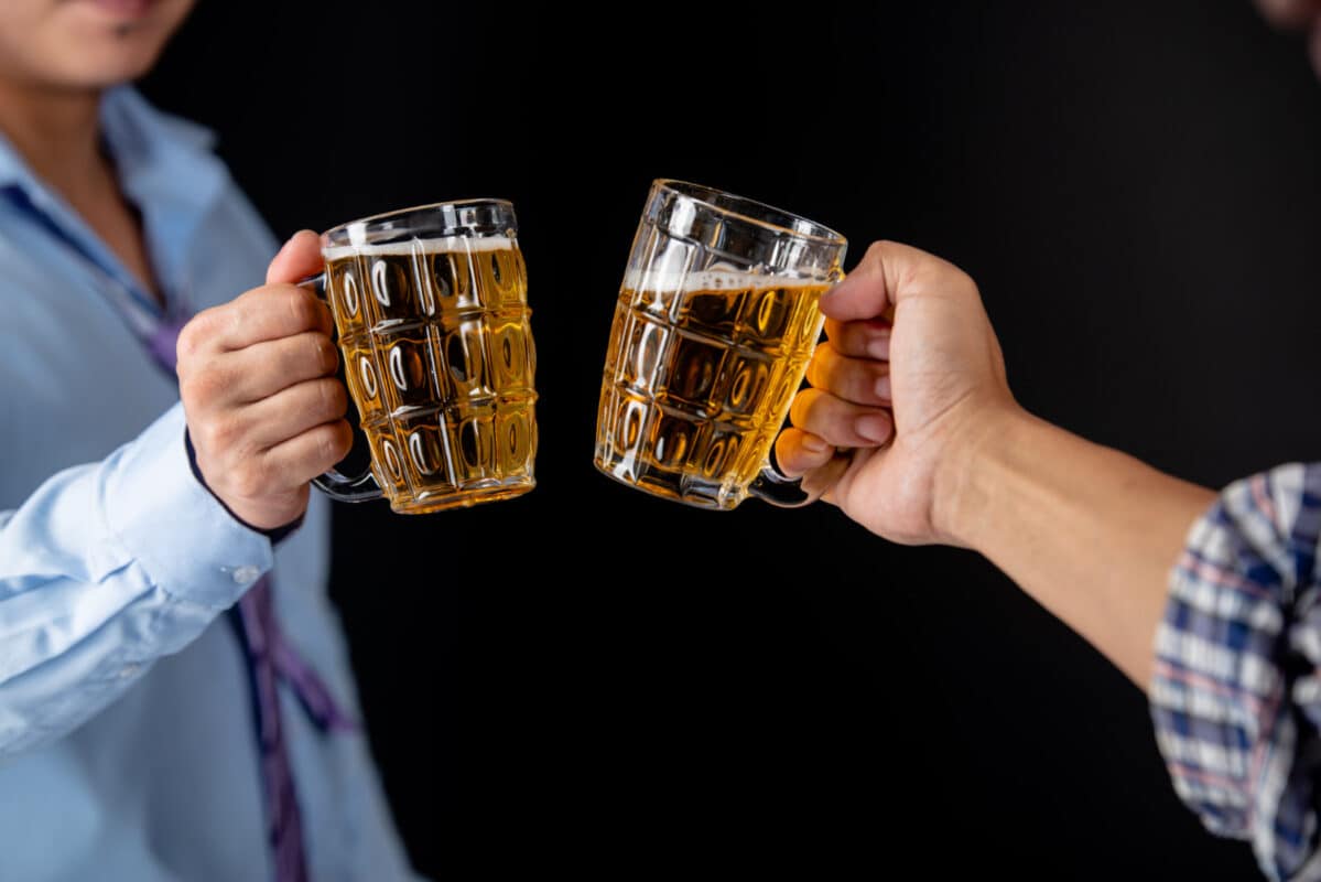 Beer vs. Non-Alcoholic Beer: What's the Real Difference?